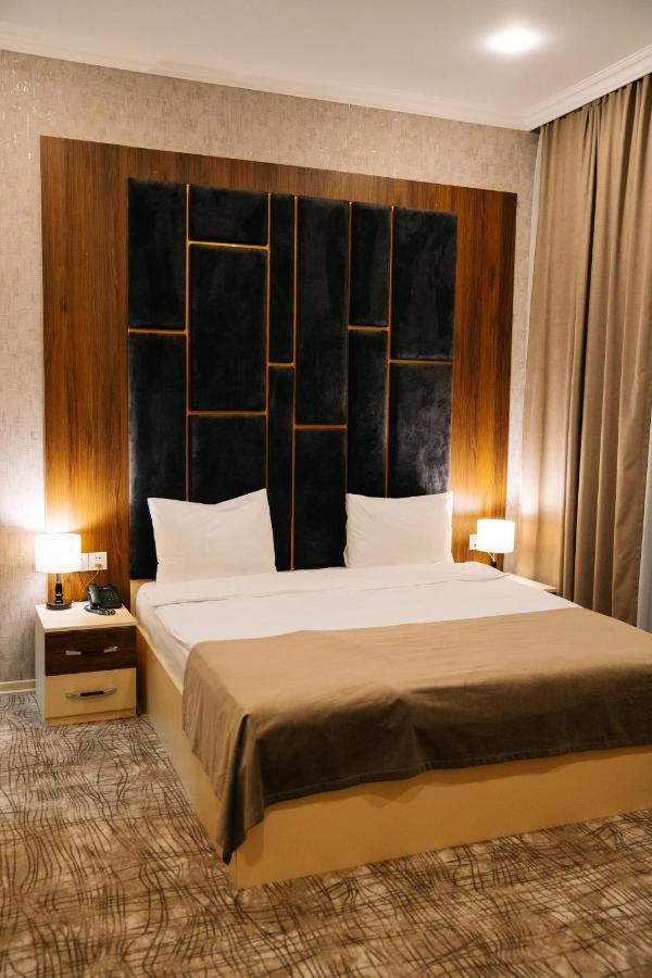 The Clocktower Hotel Baku Exterior photo